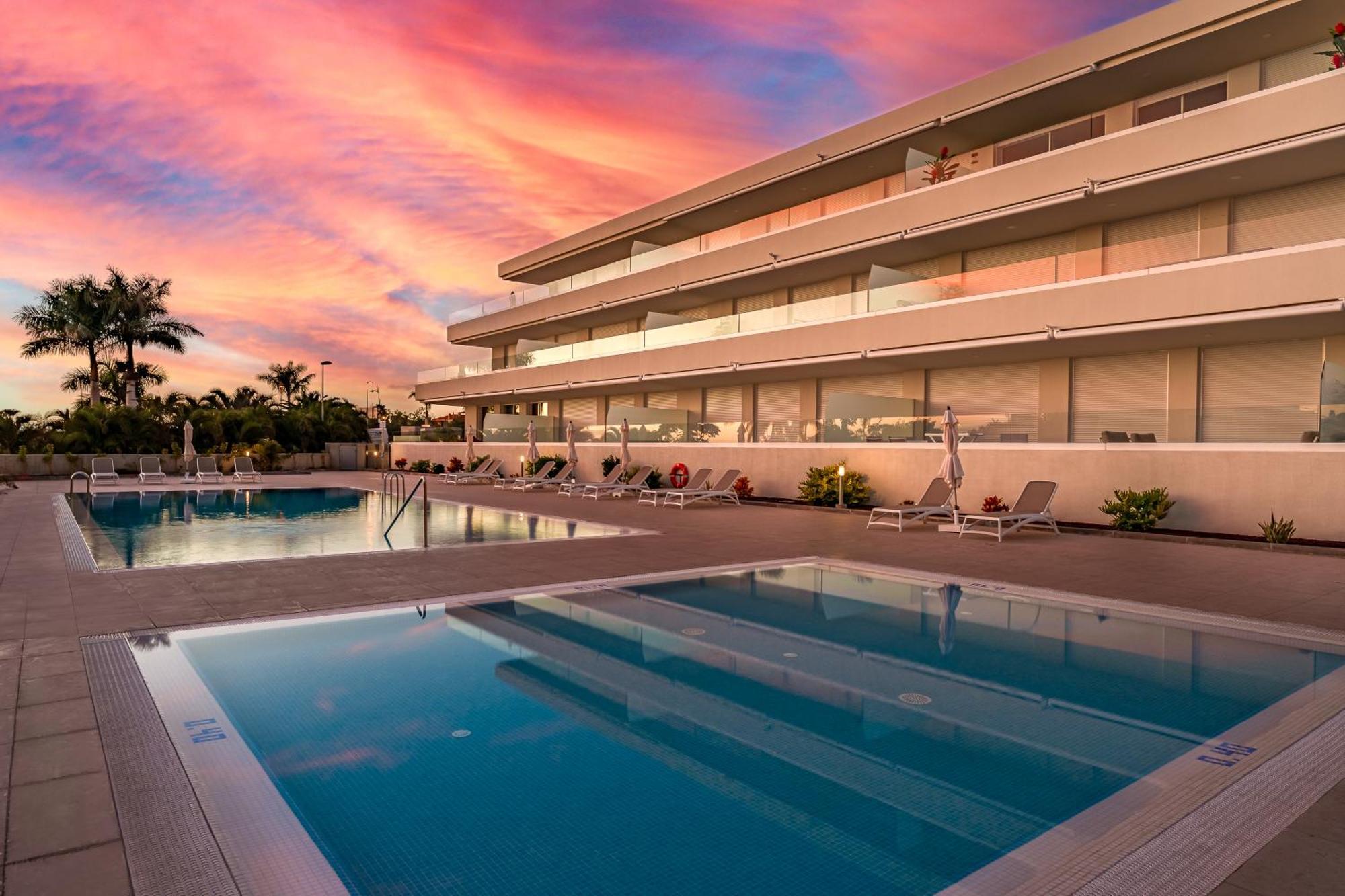 Modern New Apartment Las Terrazas De Costa Adeje. Heated Pool, Big Terrace And Private Parking Екстер'єр фото